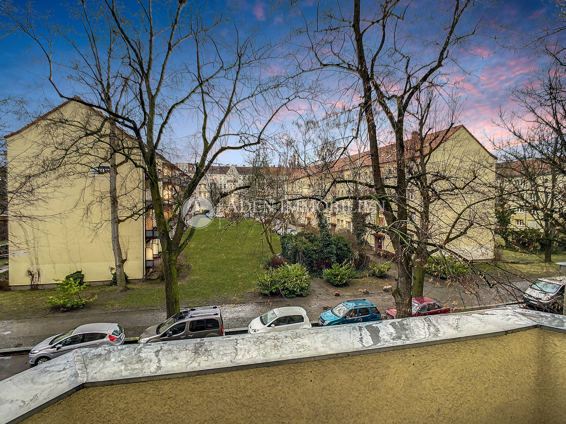 Bezugsfrei ab August 2022 ! Elegante 3ZimmerAltbauwohnung mit Balkon
