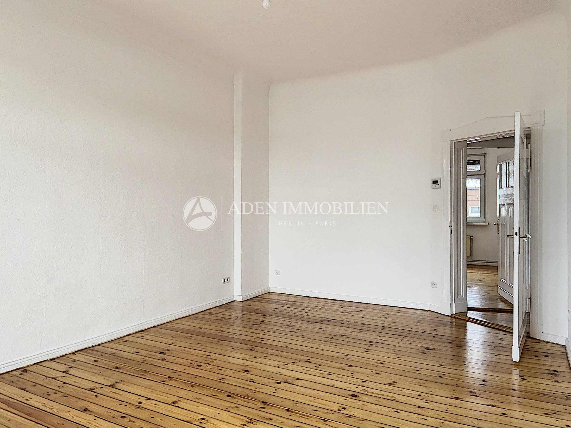 Helle 3-Zimmer Wohnung mit Balkon - Aden Immobilien