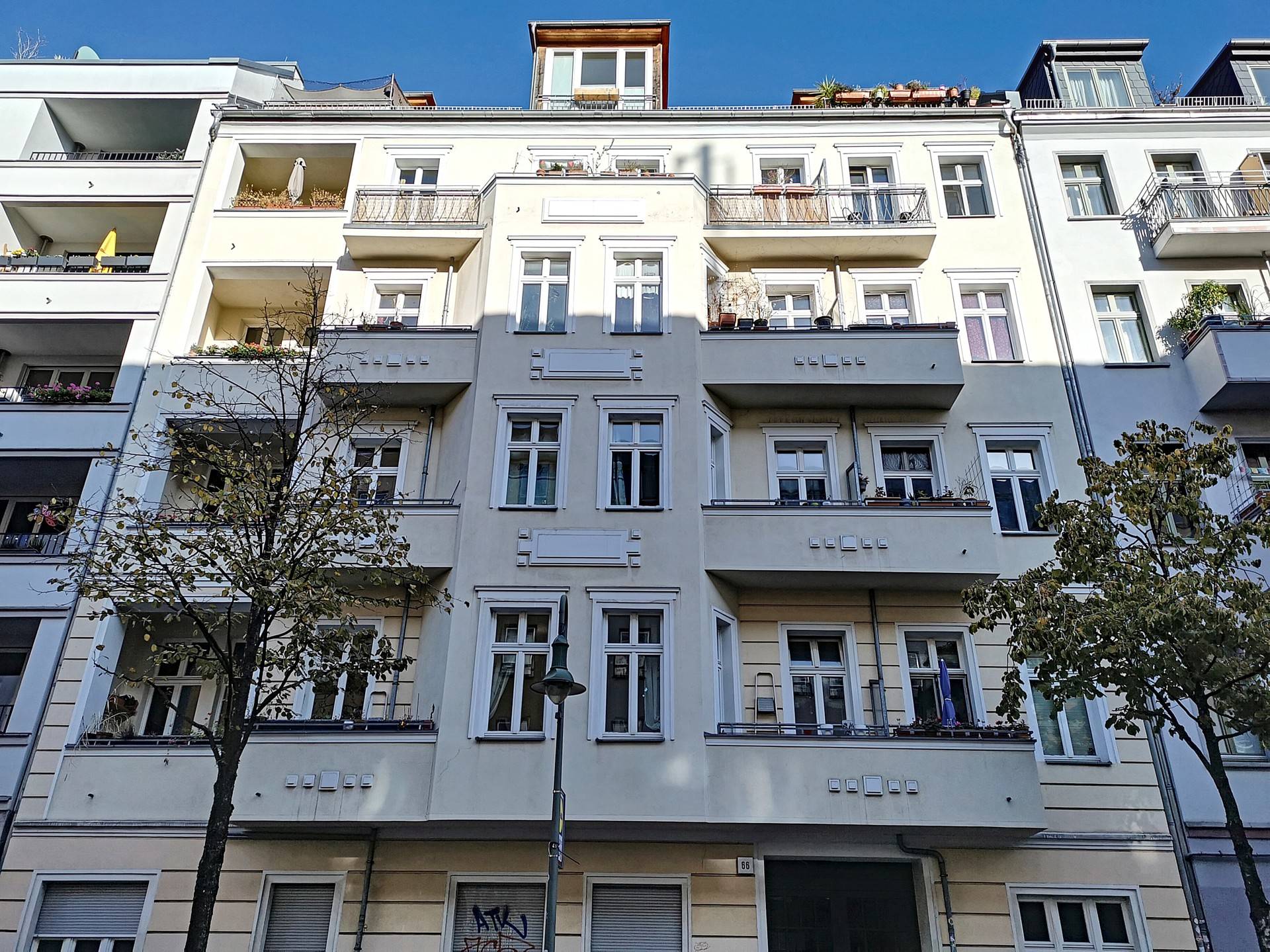 Gebäude